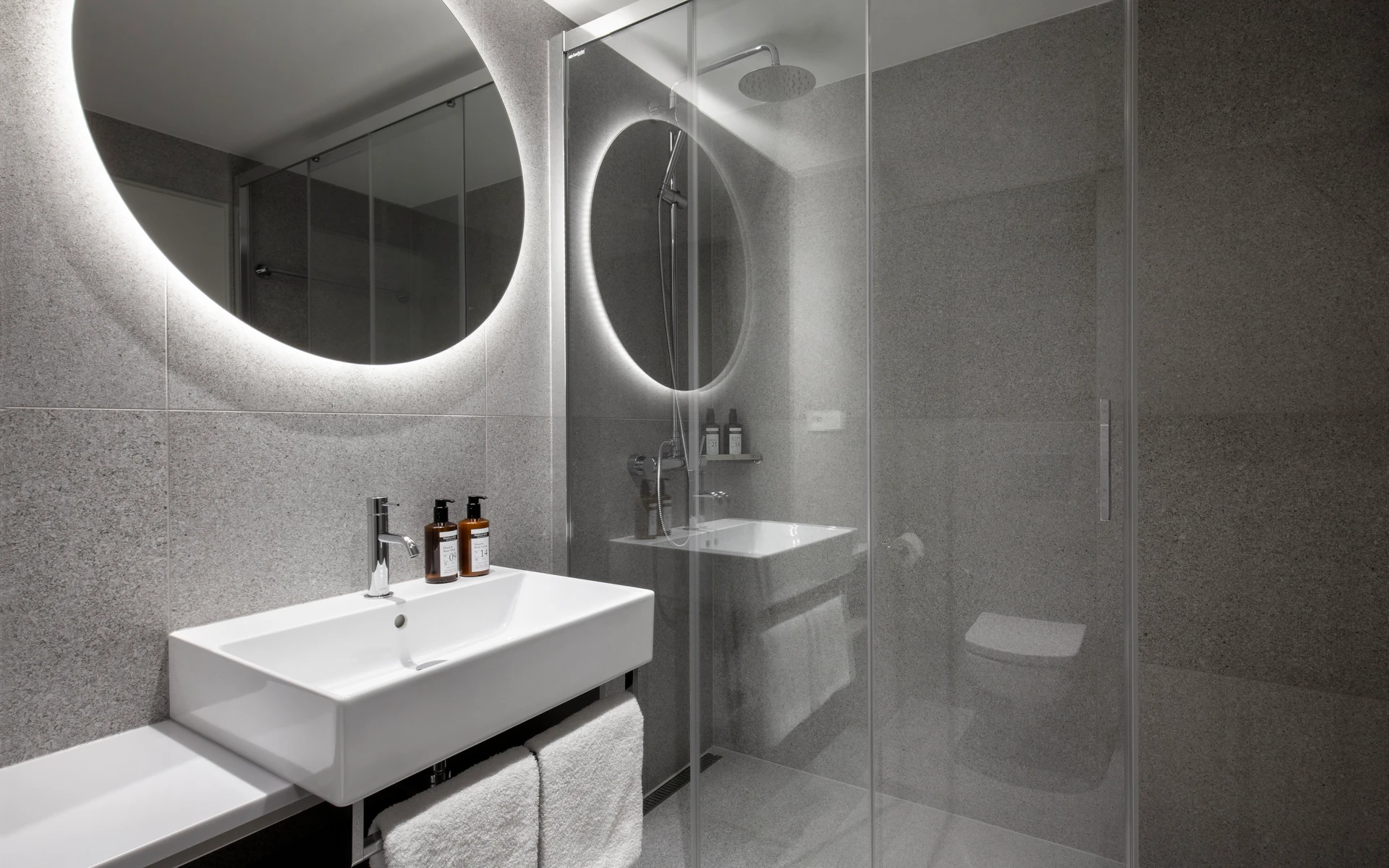 Bathroom II (HD).jpg